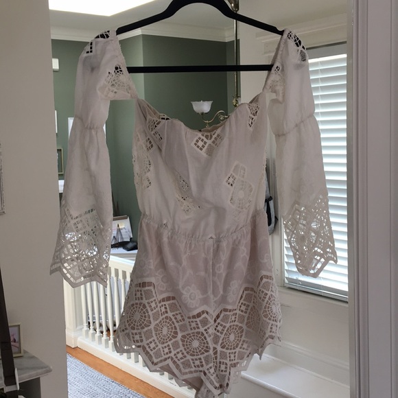 SCF Aden Lace Romper - Picture 4 of 5